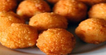 Bolinhas de Queijo Rápidas