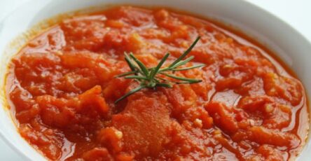 Molho de Tomate com menos acidez