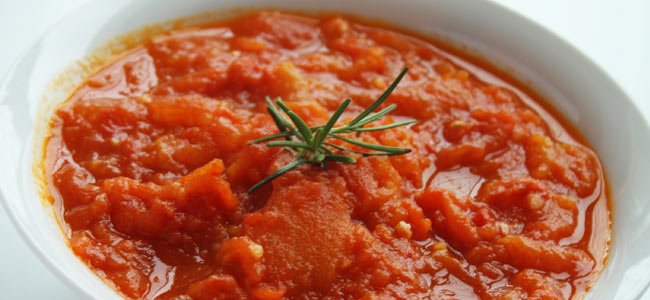 Molho de Tomate com menos acidez