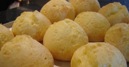 Pão de Queijo Mineiro