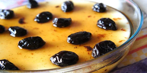 27 Receitas de Natal (Melhores opções para Ceia Natalina) Manjar Branco de Coco com Ameixas