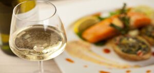 O vinho no preparo de alimentos Vinho na culinária