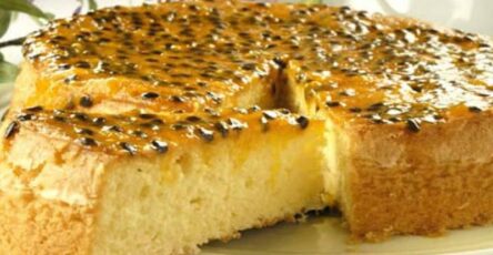 Receita de Bolo de Maracujá com Cobertura