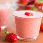 Receita de Iogurte de Morango Caseiro