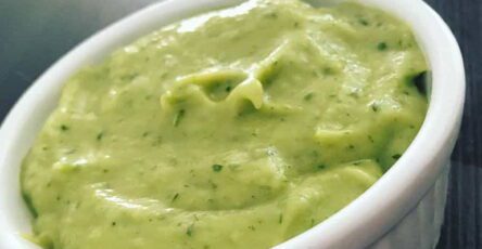 Receita de maionese verde caseira temperada