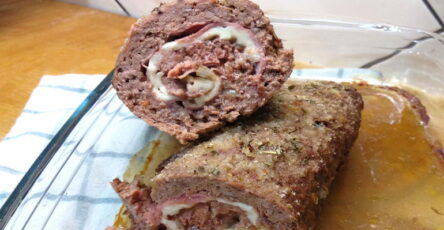Rocambole de carne moída fácil