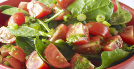 Salada de Espinafre Cru