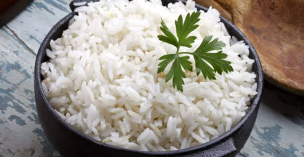 Como fazer arroz branco soltinho fácil