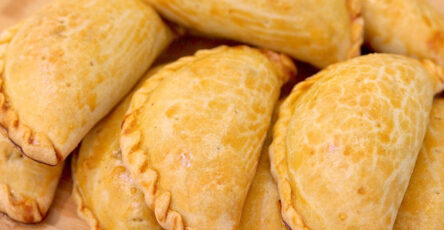 Pastelzinho Assado