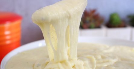 Purê de queijo com batata