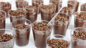 Brigadeiro de Colher Fácil (Brigadeiro Mole Perfeito) Brigadeiro de colher