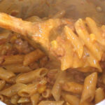 Delicioso Macarrão na Panela de Pressão (com carne moída ou calabresa) Macarrão na Panela de Pressão