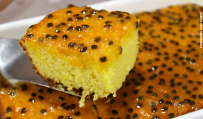 Bolo de Maracujá com cobertura