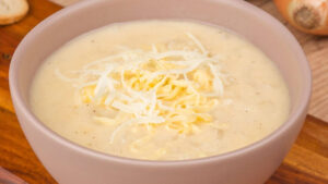Sopa de Cebola Simples e Saborosa para fazer no Jantar Sopa de Cebola