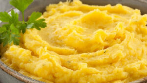 Purê de Mandioquinha Delicioso e Muito Fácil de Fazer Purê de Mandioquinha