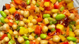 Salada de Grão-de-Bico Rápida e Fácil Salada de Grão de Bico