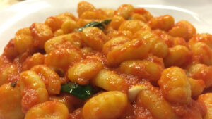 Nhoque Caseiro de Batata Fácil e Perfeito (Melhor Receita) Nhoque caseiro