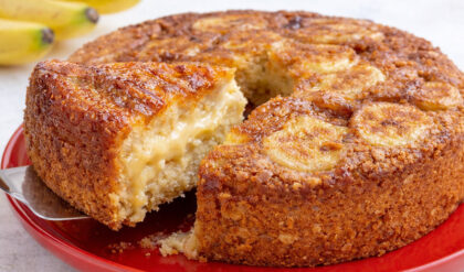 Bolo de banana recheado