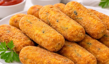 Croquete de Frango Fácil e Rápido Croquete de Frango