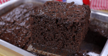 Bolo de Chocolate Molhadinho