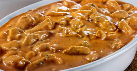Receita de Estrogonofe de Carne Fácil e Cremoso