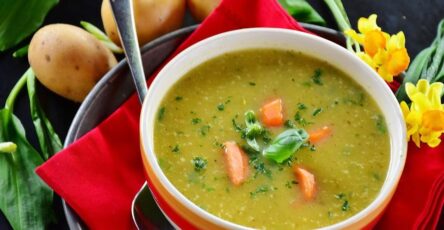 Receitas de sopas e caldos quentes para o inverno
