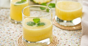 Suco de Abacaxi com Hortelã