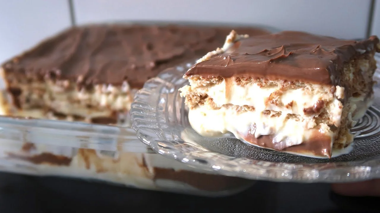 25 Sobremesas de Chocolate Fáceis e Deliciosas Receita de pavê fácil de baunilha e chocolate