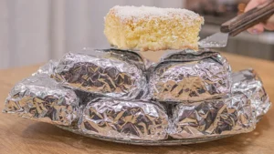 Bolo Gelado de Coco Molhadinho (Toalha Felpuda) Bolo Gelado de Coco