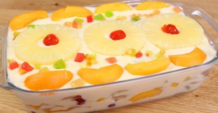 Receita de Pavê de Abacaxi com Frutas