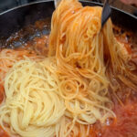 Macarronada Simples e Fácil (com e sem carne moída) Macarronada Tradicional Simples e Fácil