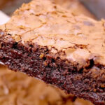 Brownie Caseiro Simples e Fácil (Brownie de Nescau) Brownie Fácil de Nescau