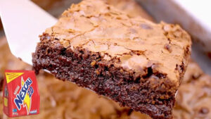 Brownie Caseiro Simples e Fácil (Brownie de Nescau) Brownie Fácil de Nescau