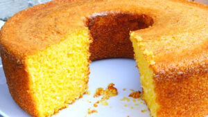 Bolo de Flocão de Milho Fácil e Rápido (no liquidificador) Bolo Flocão de Milho