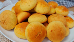 Broa de Fubá Fácil no Liquidificador (melhor receita) Broa de Fubá Caseira
