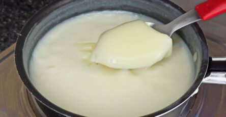 Mingau de Maisena fácil e cremoso