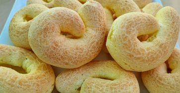 Biscoito de Queijo Assado