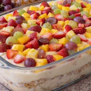 Pavê de frutas natalino