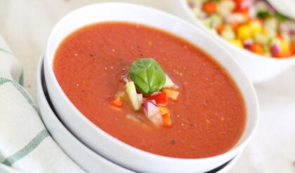 Caldo de Tomate Fácil