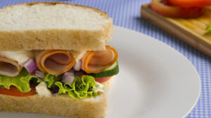 Dicas de lanches leves e fáceis para comer a noite Opção de lanche leve para comer a noite
