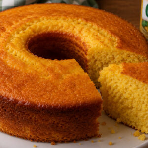 Bolo de milho fácil com o milho da latinha