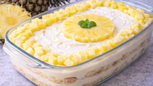 Pavê de Abacaxi Fácil e Delicioso Pavê de abacaxi cremoso