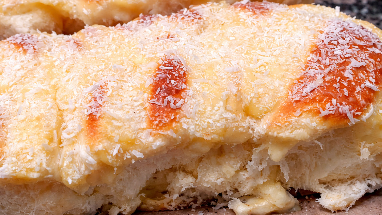 Rosca Caseira com Creme Fácil e Deliciosa (Igual de Padaria) Rosca caseira com creme