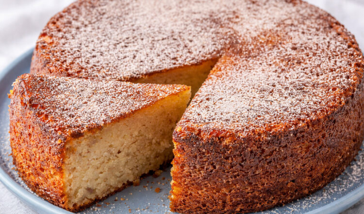 Bolo de banana com farinha de rosca
