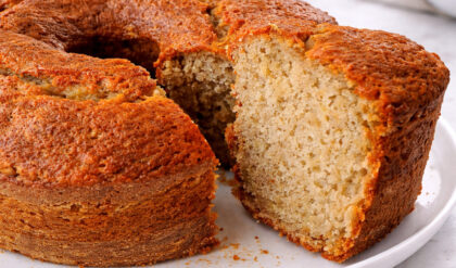 Bolo de Banana Fácil feito no liquidificador