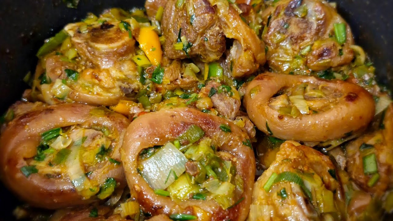 Joelho de Porco Passo a Passo (Assado e Cozido) Joelho de Porco
