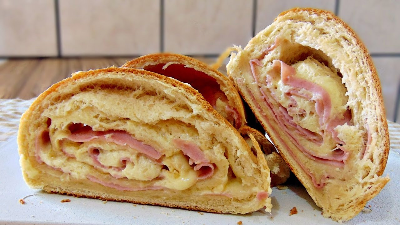 Pão Caseiro Recheado (Bem Grande e Muito Recheio) Pão Caseiro Recheado
