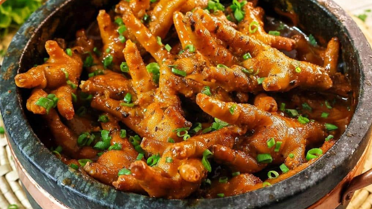 Pé de Galinha Cozido: Receita Passo a Passo Pé de galinha cozido - Pés de Frango