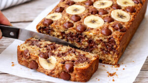 Bolo de banana com chocolate