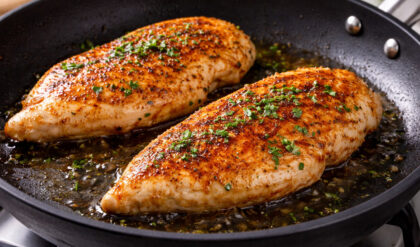 Filé de Frango Grelhado Fácil (Tempero Delicioso) Filé de frango grelhado